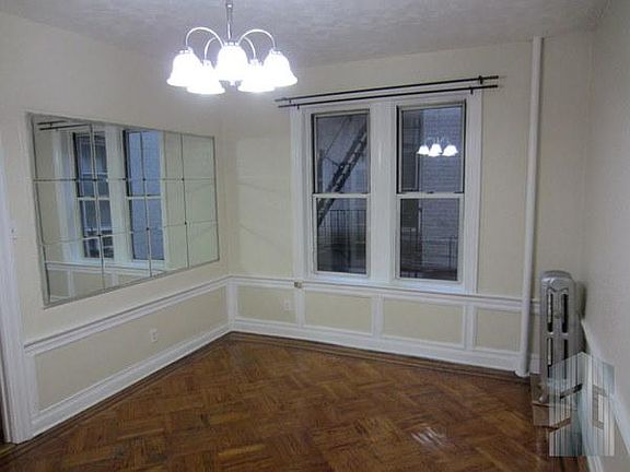 2nd image of 1451 Pacific St APT C6