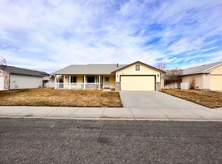 1956 E Birchwood Dr, Eagle, ID 83616