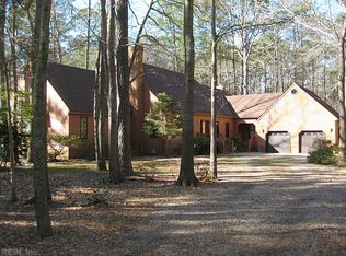 100 Whispering Way, Yorktown, VA 23692