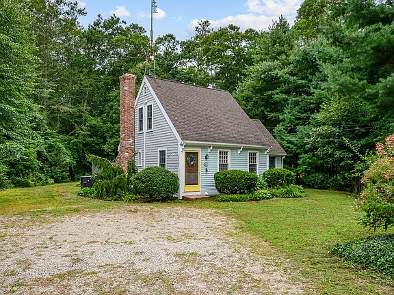 2nd image of 217 Sandalwood Drive