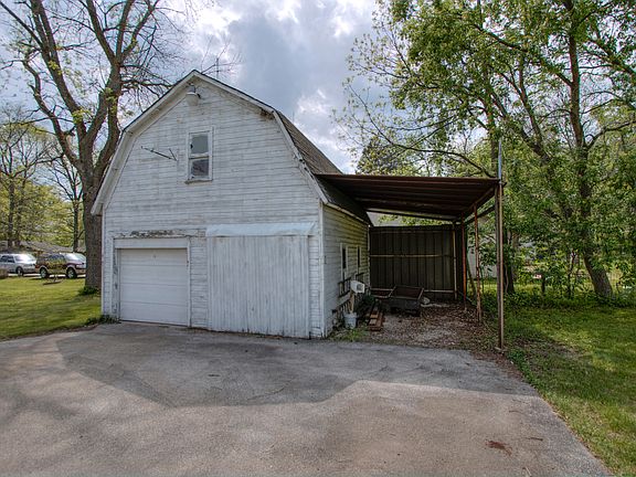 5th image of 2022 E Forest Hill Ave