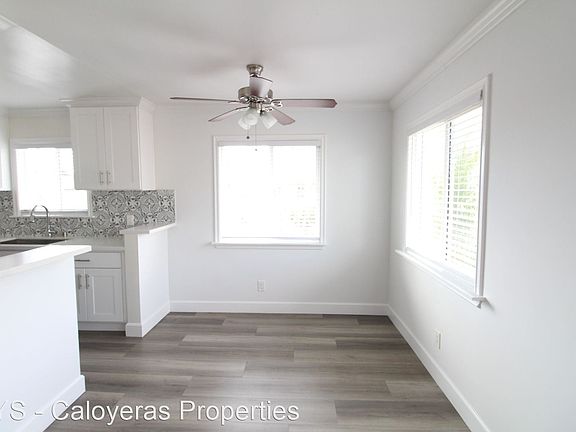 3rd image of 3982 Inglewood Blvd #5