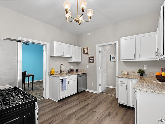 4th image of 4417 Itaska St