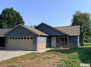 2260 Chestnut St, Quincy, IL 62301