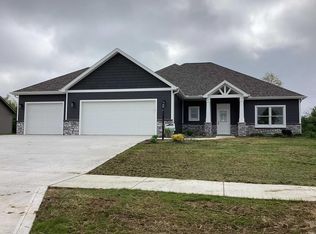 221 Grey Goose Blvd, Decatur, IN 46733