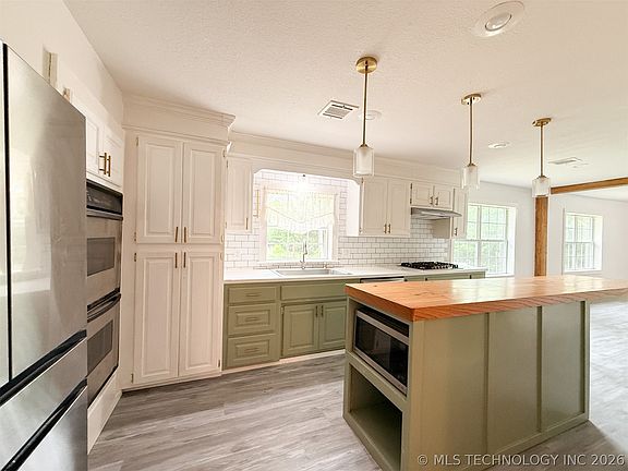 3rd image of 3485 Nelson Rd