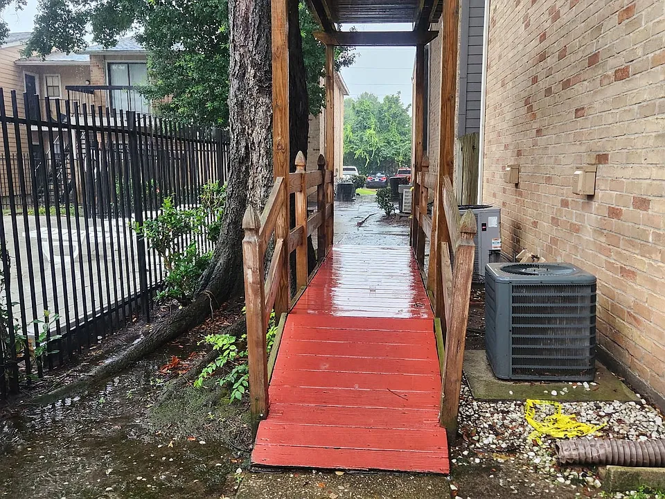 Cypresswood Crossing Apartments