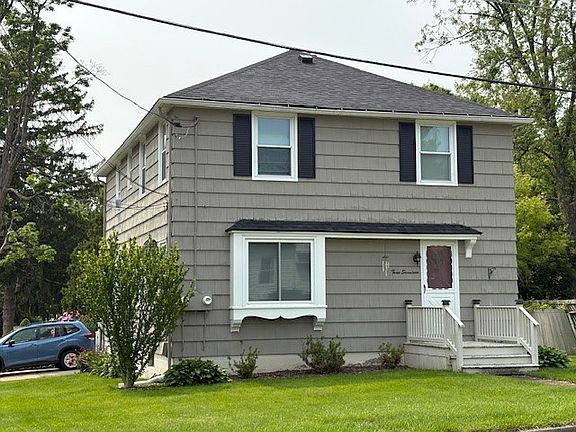 2nd image of 317 Andrews St