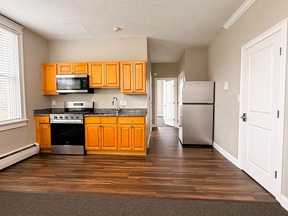 3rd image of 901 Bernon St APT 242