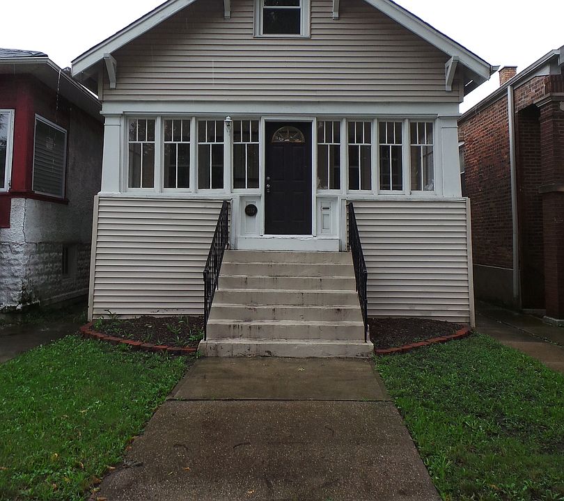 1st image of 1182 S Lyman Ave