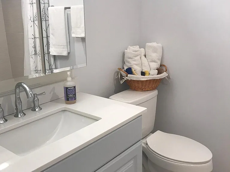 108 Edgewood Ct — Photo 9