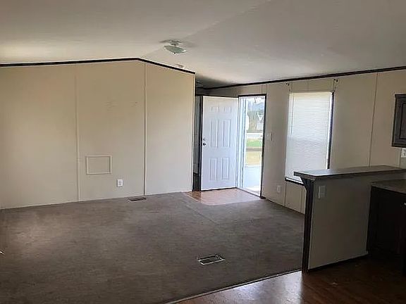 3rd image of 2949 Zigmont Rd #8