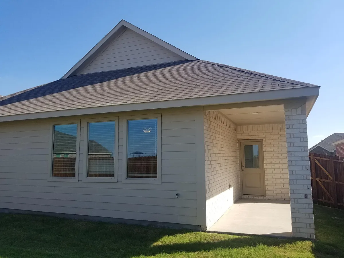 Building Photo - 404 Crossvine Way