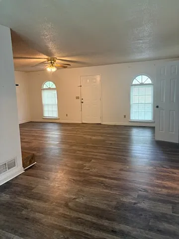 25 Freestone Dr — Photo 4