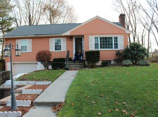 8 Sunset Ln, North Grafton, MA 01536