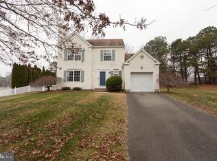 13 Willowtree Ct, Barnegat, NJ 08005