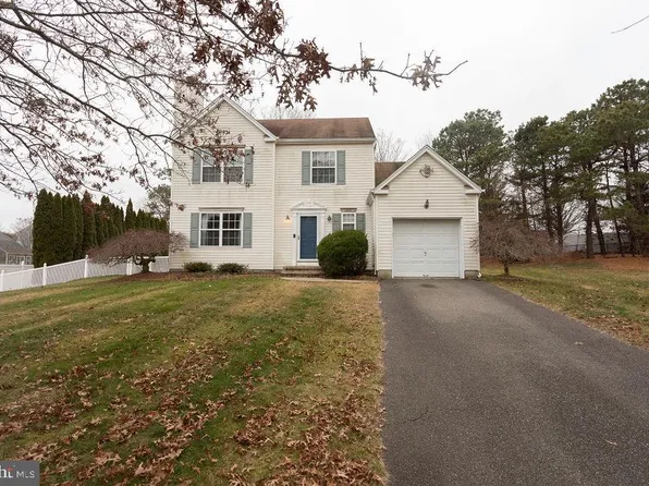 13 Willowtree Ct, Barnegat, NJ 08005