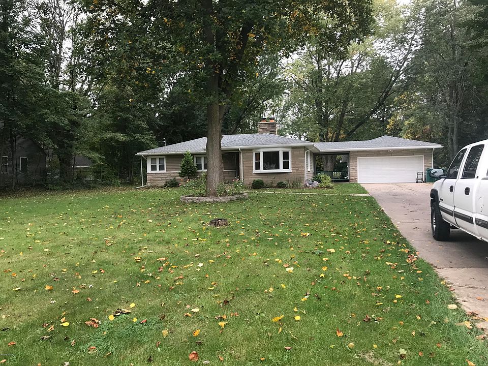 1st image of 298 W Hamilton Ln