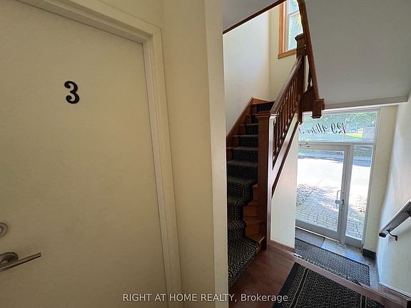 5th image of 129 Ulster St #3