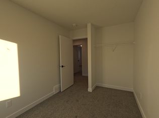 18120 28th Ave SW #43, Edmonton, AB T6W 5E4