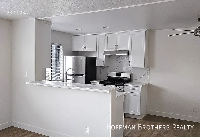 2 bed, $2,635 — Photo 2