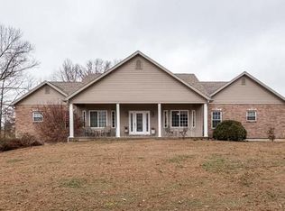 251 Bo Ct, Troy, MO 63379