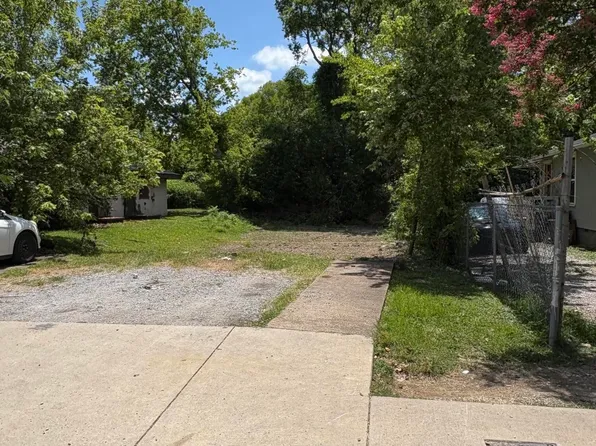 1802 S Kelly St, Chattanooga, TN 37404