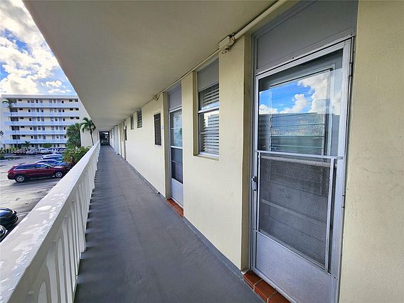 2nd image of 2855 Leonard Dr APT H205