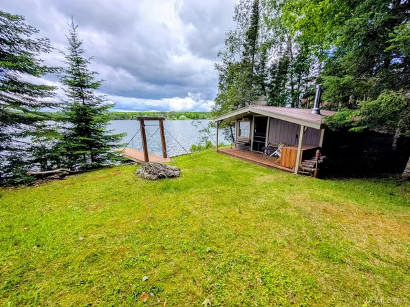 110 Stanley Lake Dr, Iron River, MI 49935