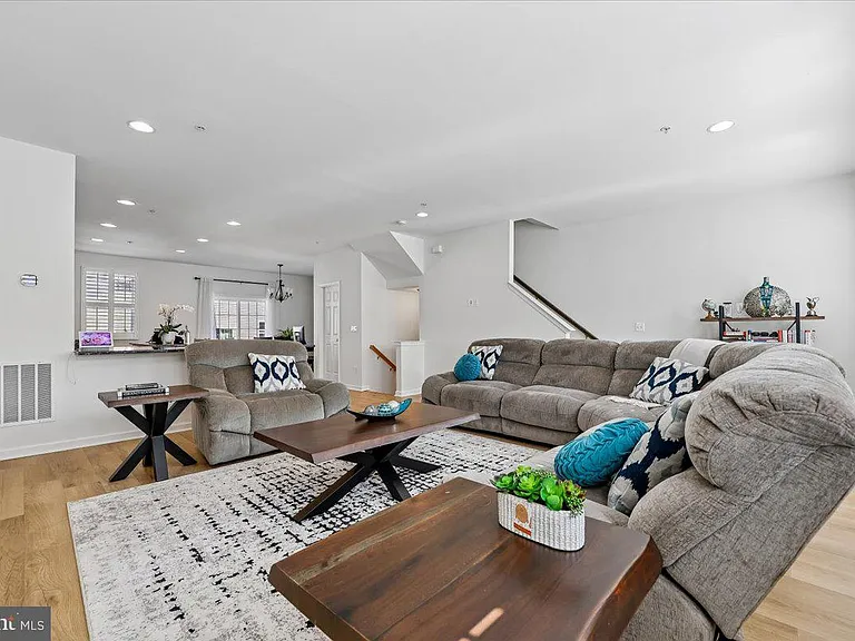 14311 Summit View Ln — Photo 7