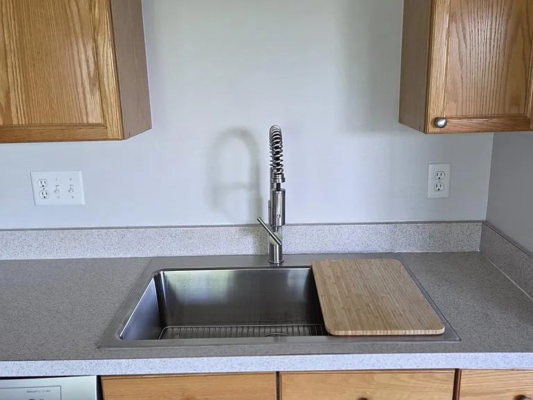 403 Hupps Hill Ct — Photo 6
