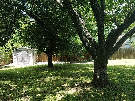 4th image of 1810 W Mesa Park Dr