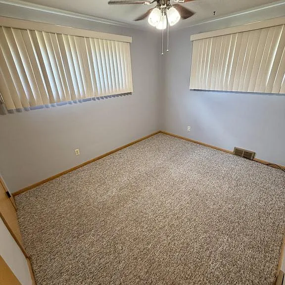 521 Collins Ave — Photo 16