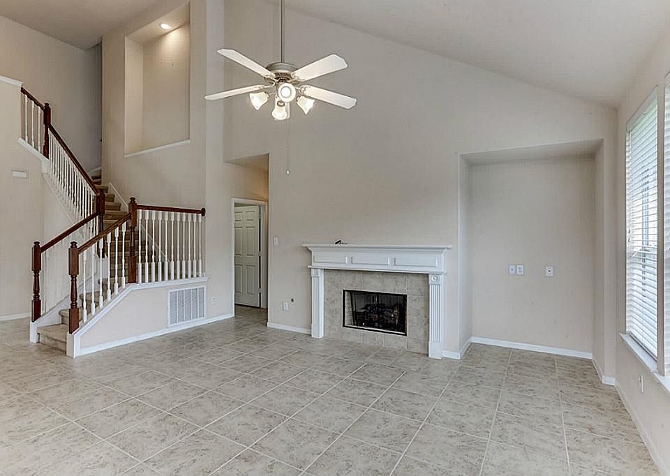 1st image of 25621 Thornhill Creek Ct