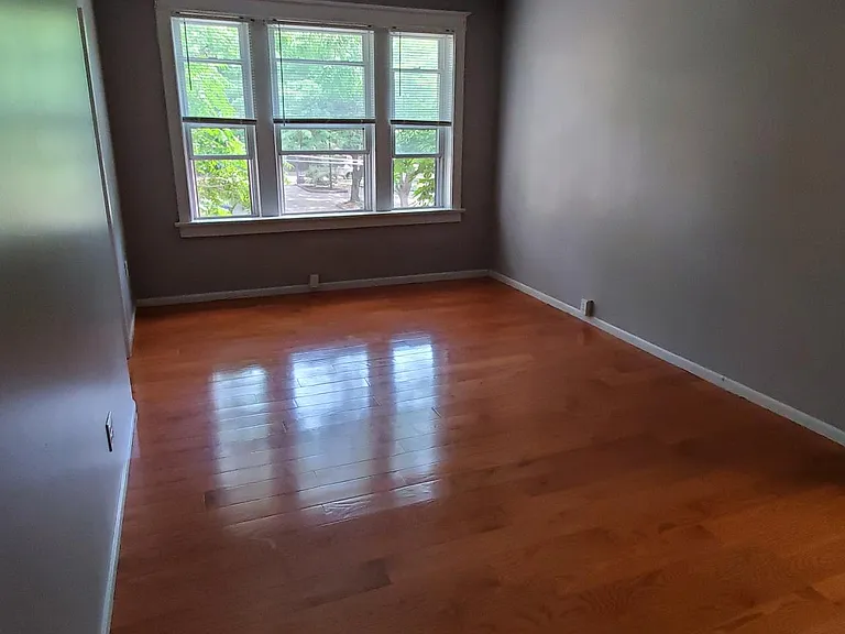4433 Pershing Ave — Photo 5