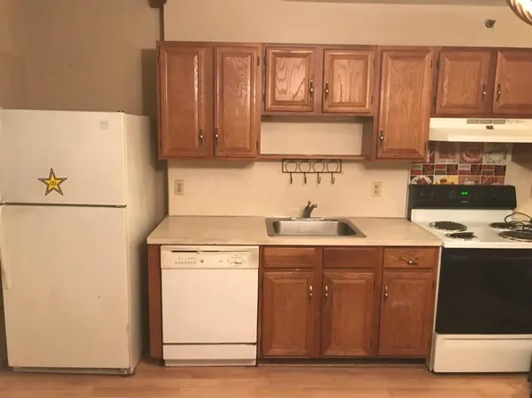 1101 Greenwich St. - 5