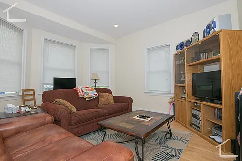 10 Gardner Ter #313 Photo 1
