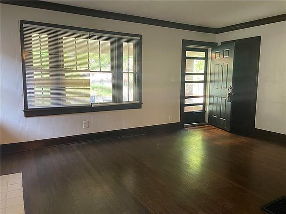 2nd image of 5628 Park Ave