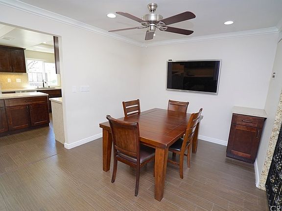 3rd image of 7100 Balboa Blvd Unit 408