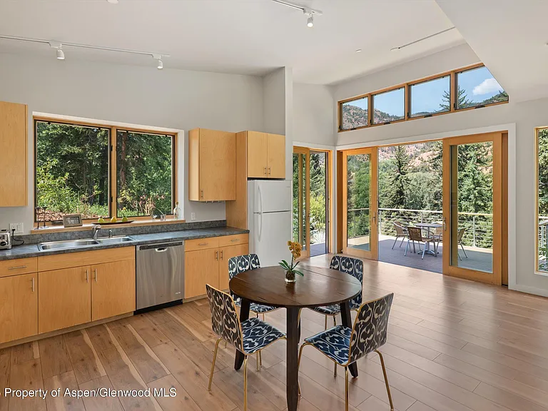 768 Kings Lake Rd — Photo 5