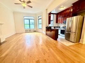 353 W End Ave, New York, NY