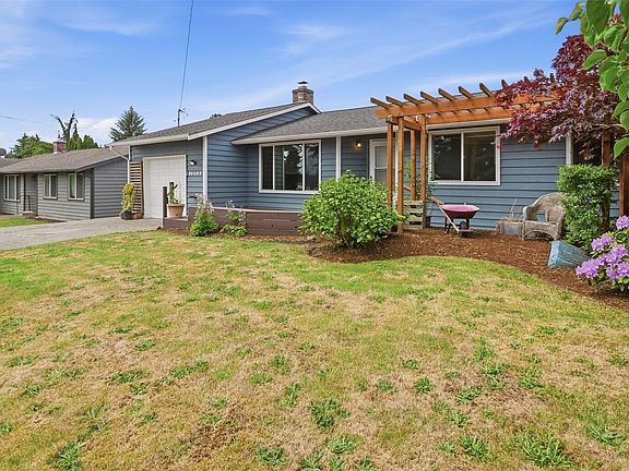 2nd image of 20122 32nd Avenue W