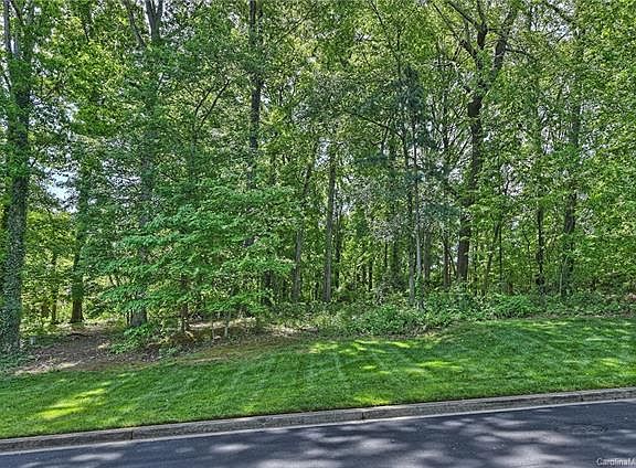 2nd image of 4533 Fox Brook Ln