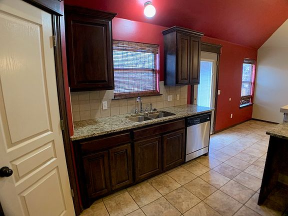 3rd image of 16425 Village Green Dr