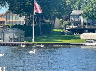 3543 Mann Rd, Clarkston, MI 48346