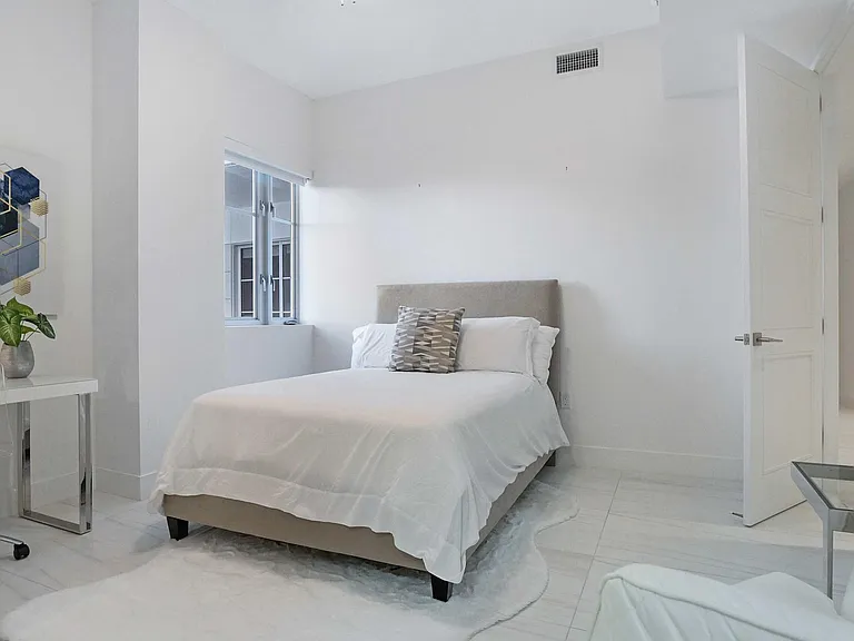 155 E Boca Raton Rd #501 — Photo 33