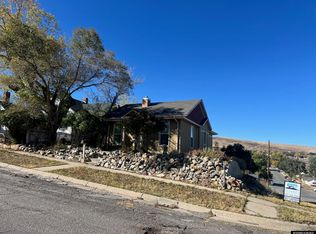 221 E Pine St, Rawlins, WY 82301
