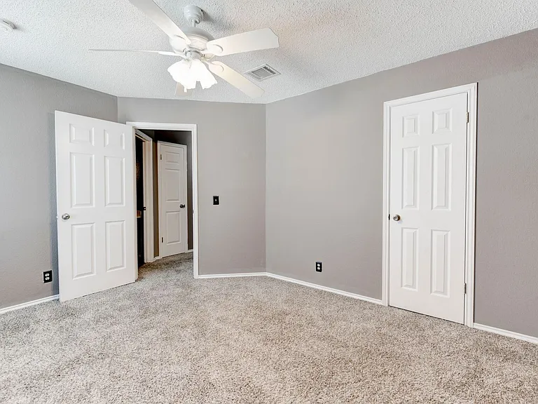 16913 Langland Rd — Photo 11