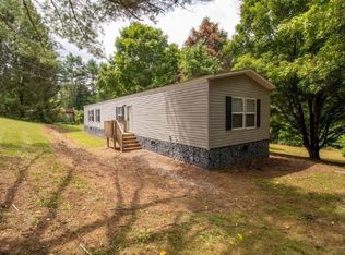 3517 Dove Ln, Blacksburg, VA 24060