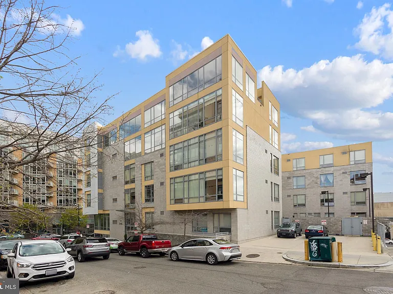 1414 Belmont St NW #408 — Photo 34